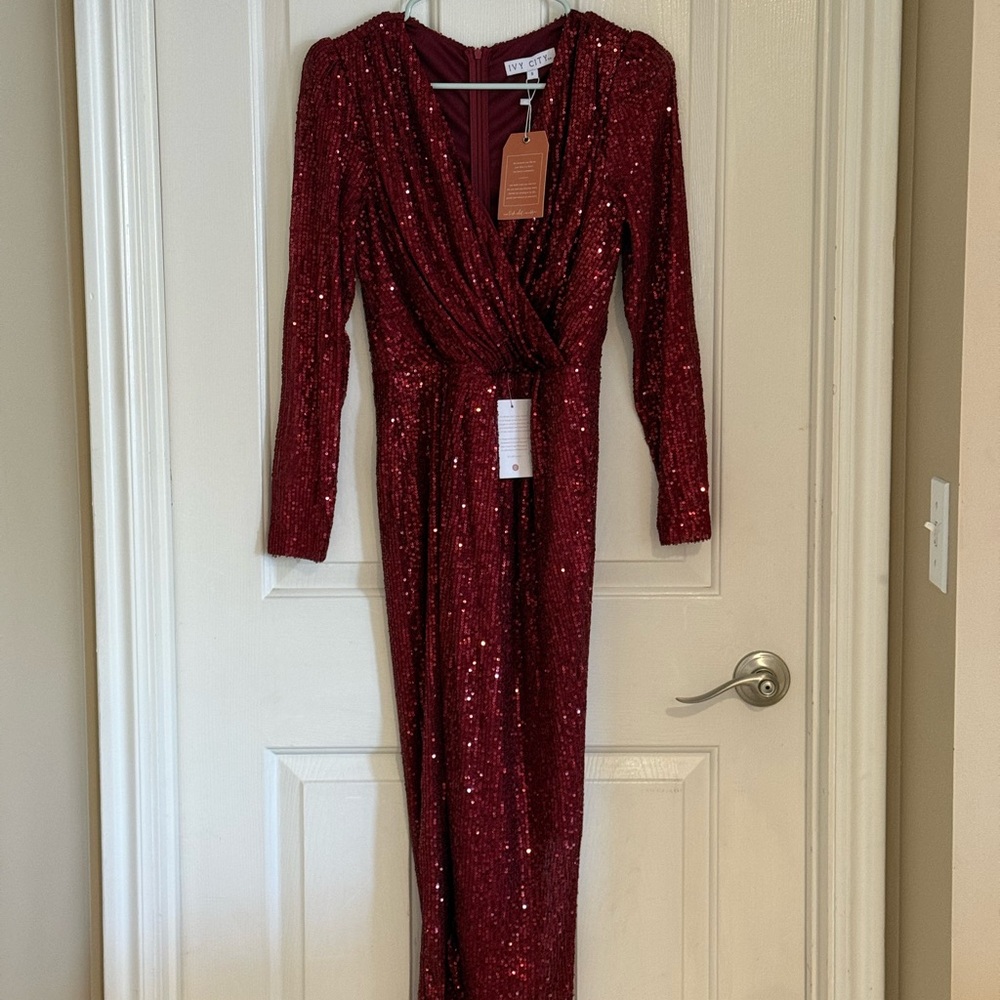 Ivy City Co Sequin Long Sleeve Midi Dress Wine Formal Size S